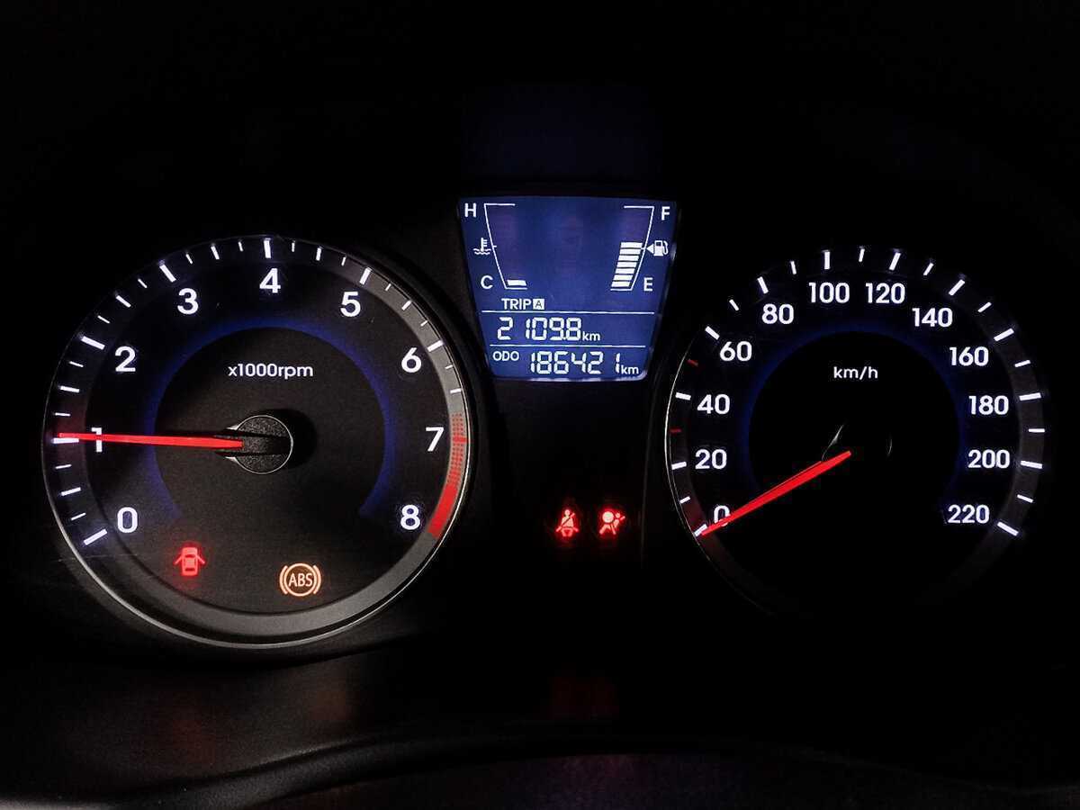 Hyundai Solaris, 2011 Фото №11