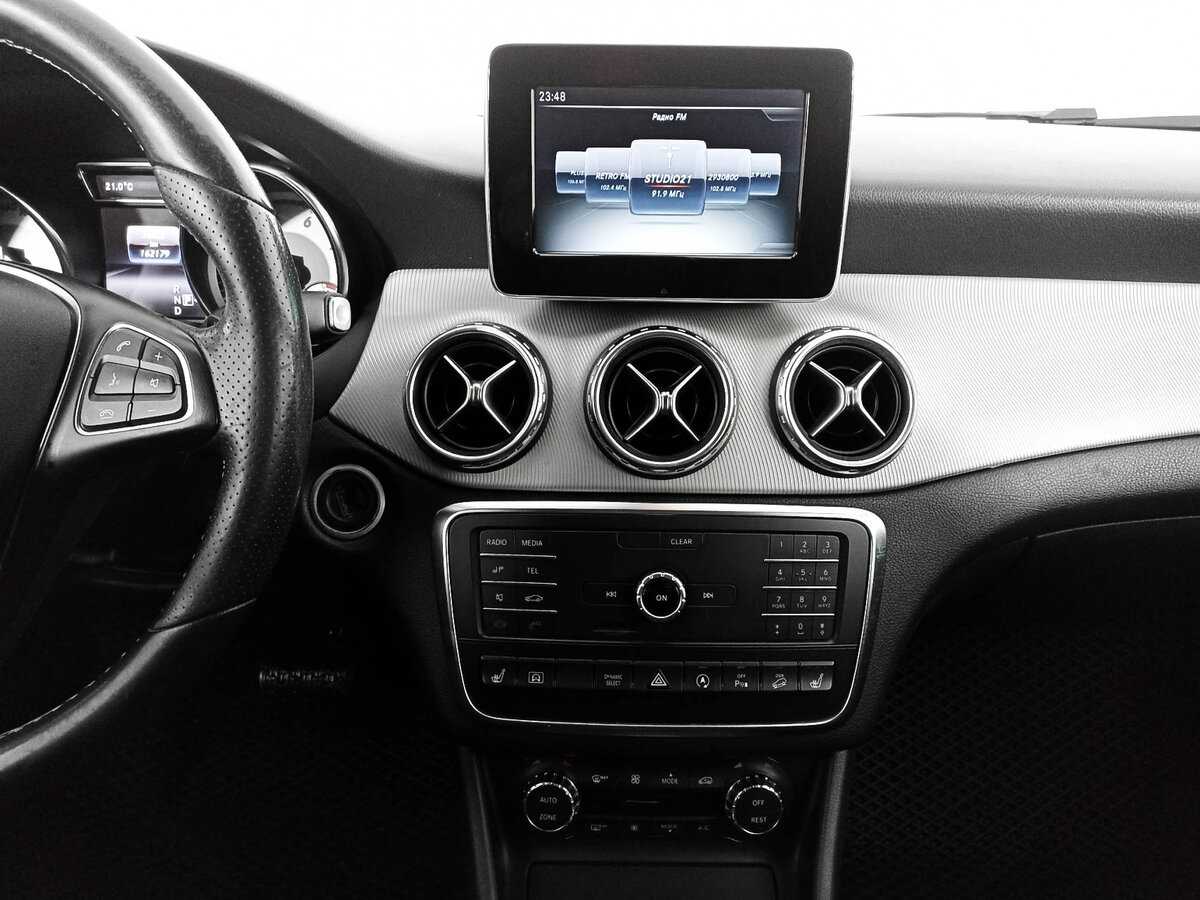 Mercedes-Benz GLA 250, 2016 Фото №11