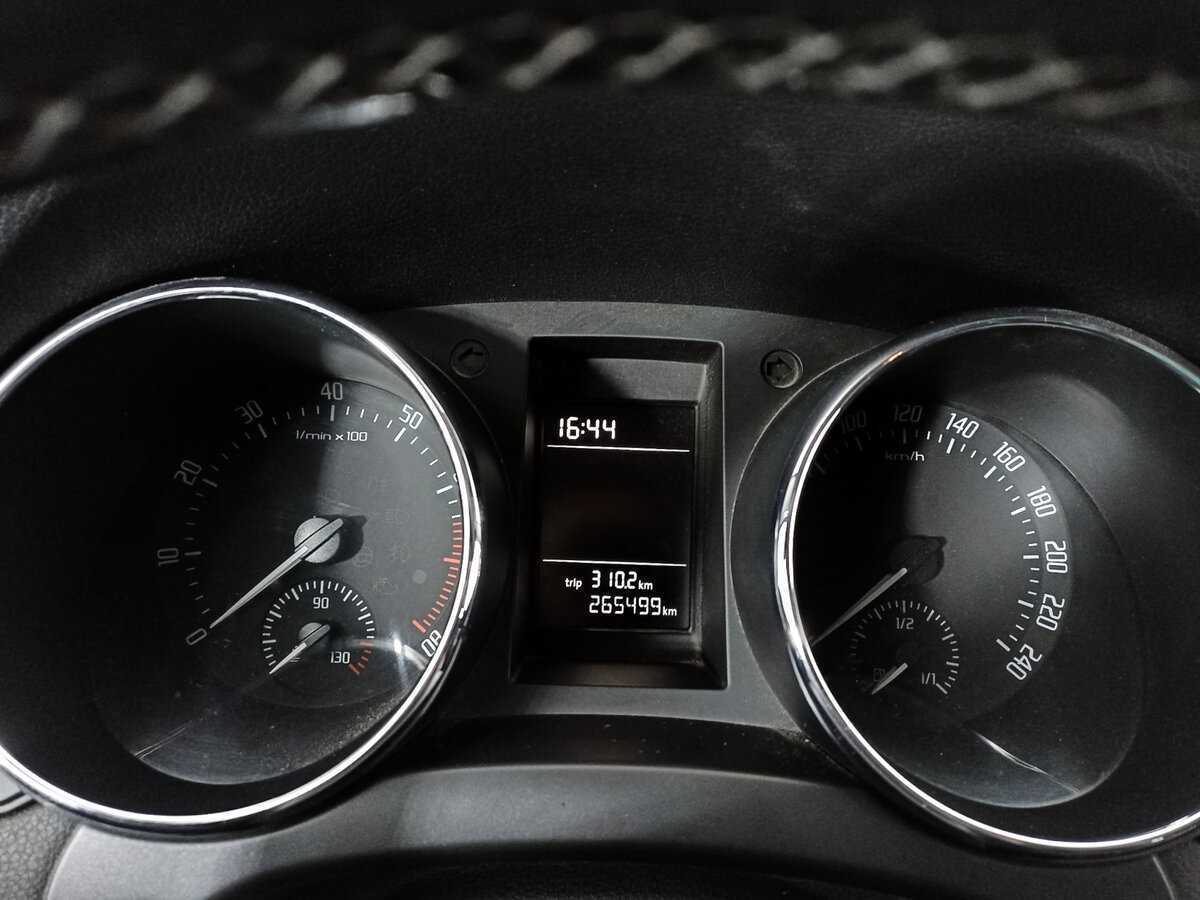 Skoda Yeti, 2011 Фото №9