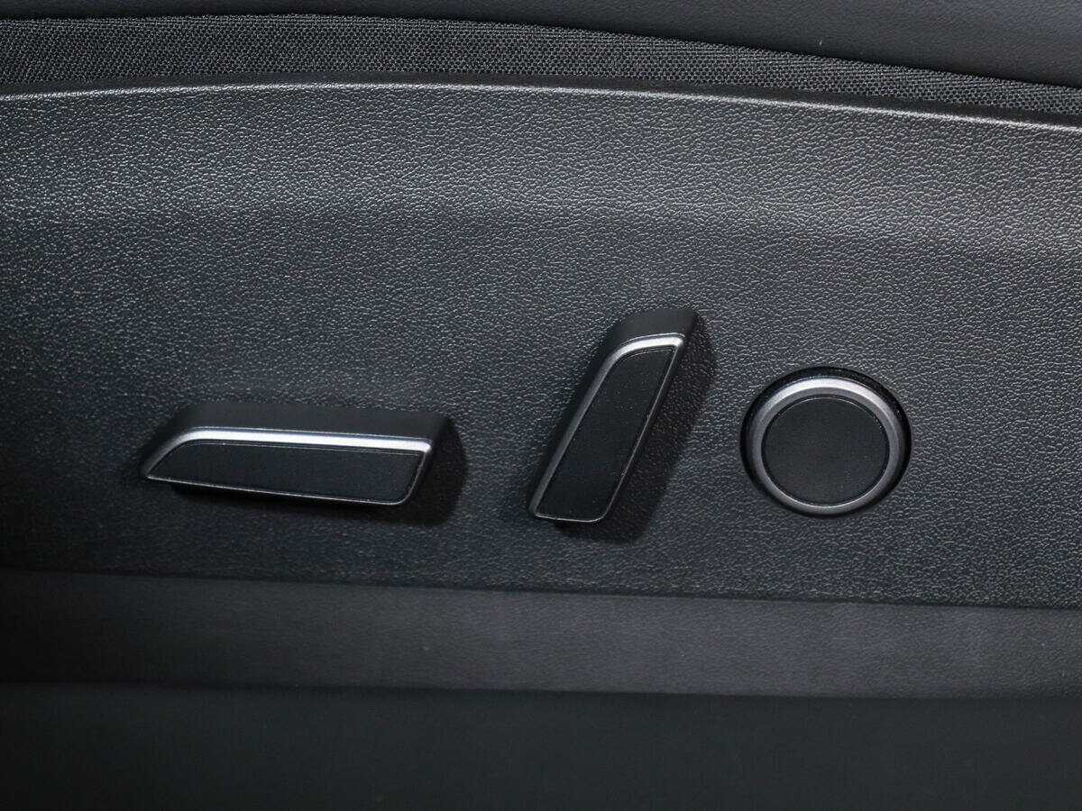 Tesla Model 3 Performance, 2021 Фото №14