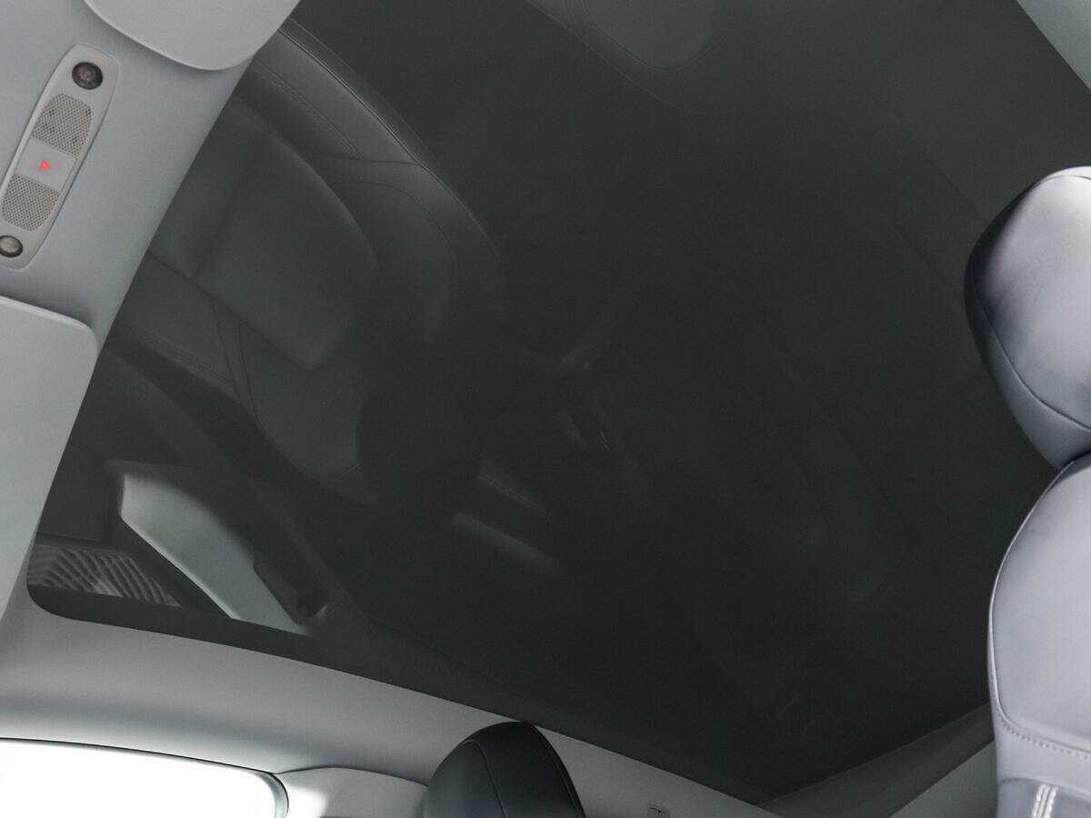 Tesla Model Y Long Range Dual Motor, 2021 Фото №14