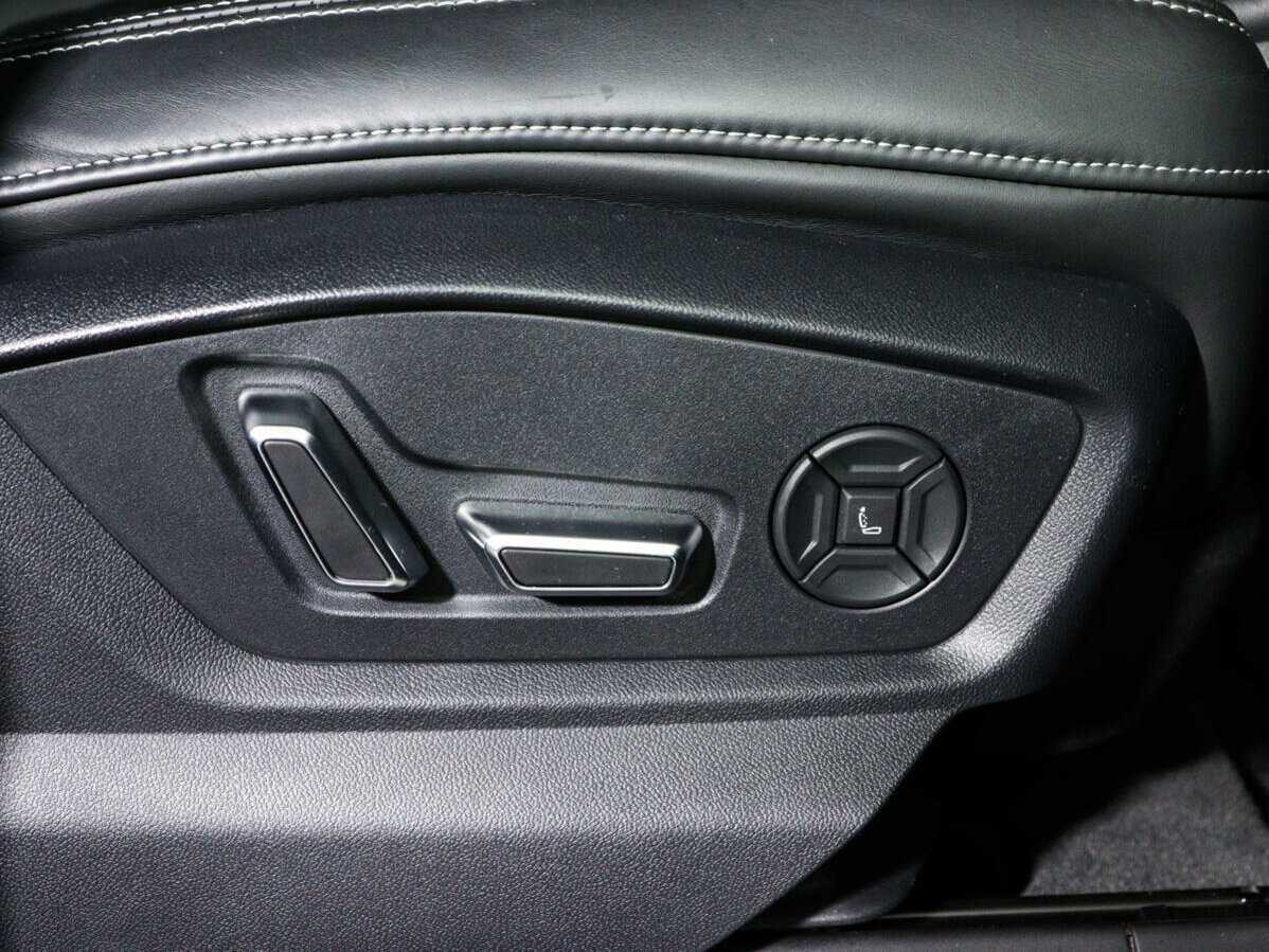 Audi Q8 55 TFSI, 2018 Фото №15