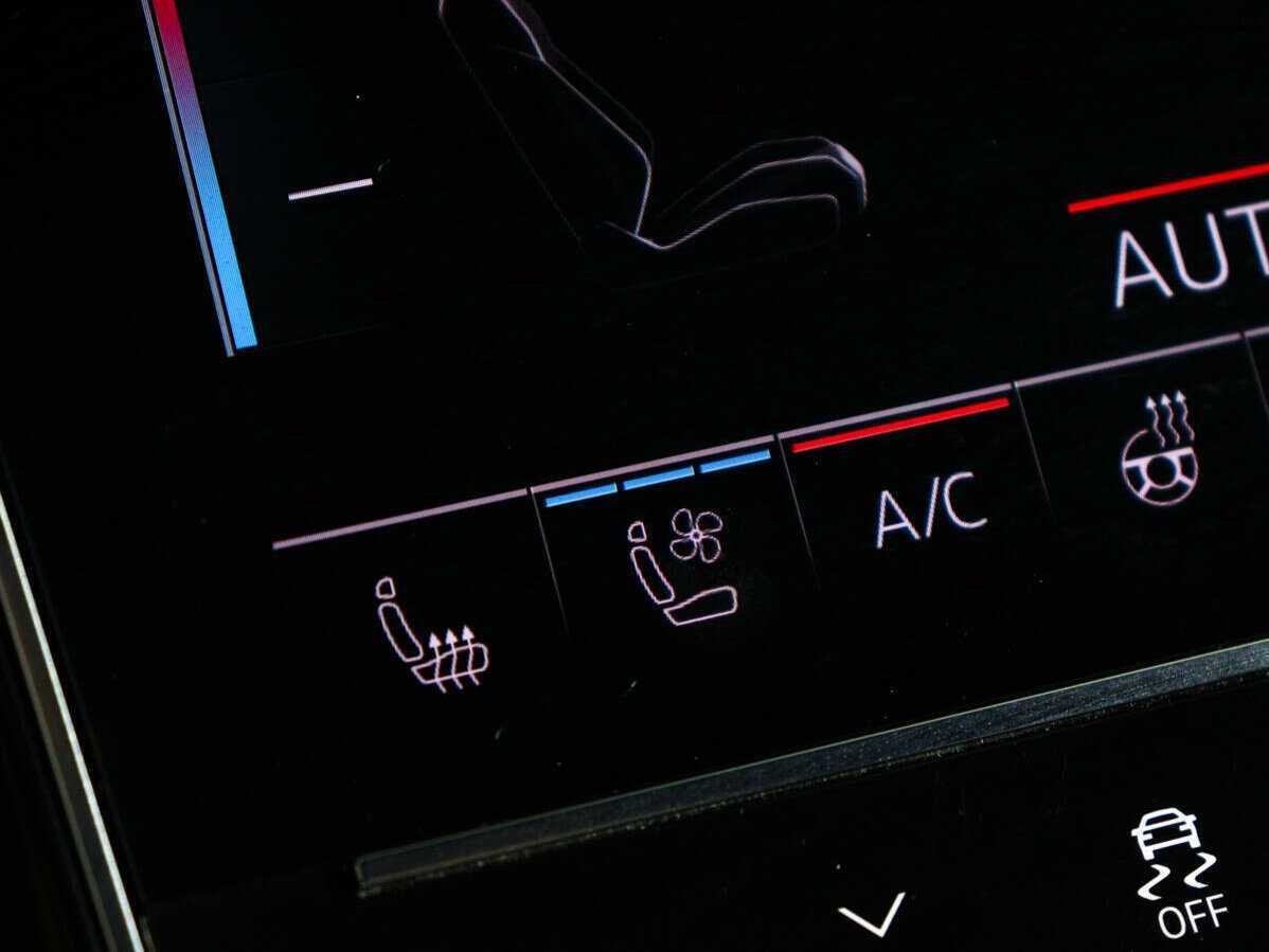 Audi Q8 55 TFSI, 2018 Фото №35