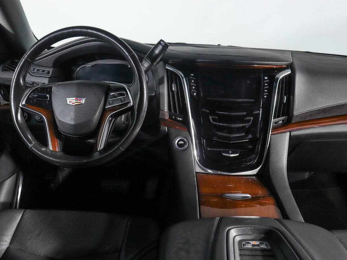Cadillac Escalade ESV, 2018 Фото №10