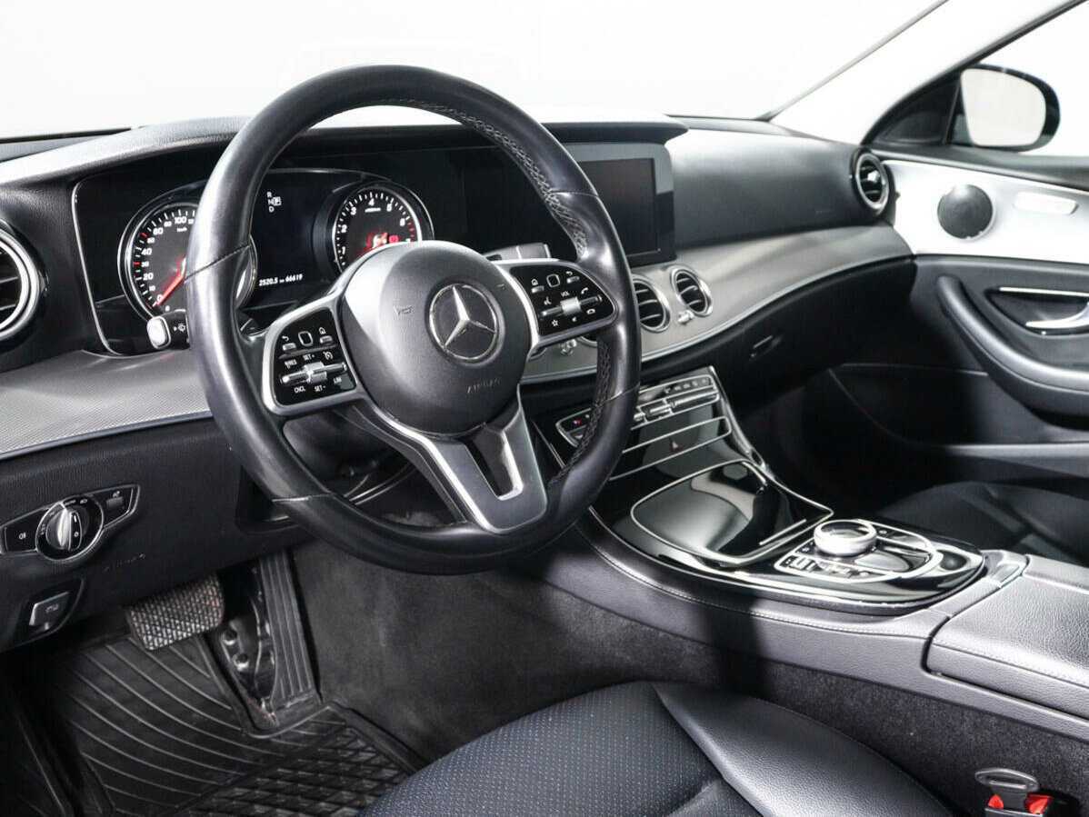 Mercedes-Benz E-Класс 200, 2020 Фото №12