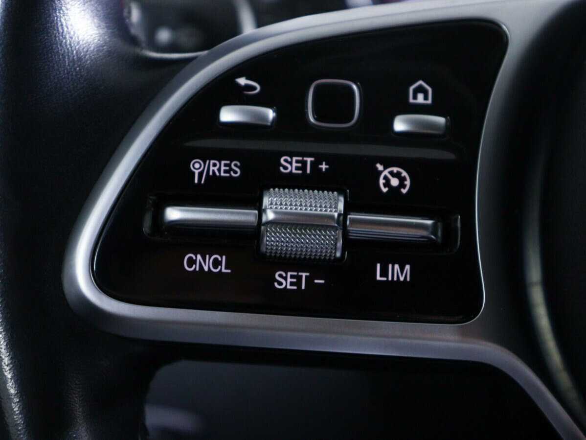 Mercedes-Benz E-Класс 200, 2020 Фото №14