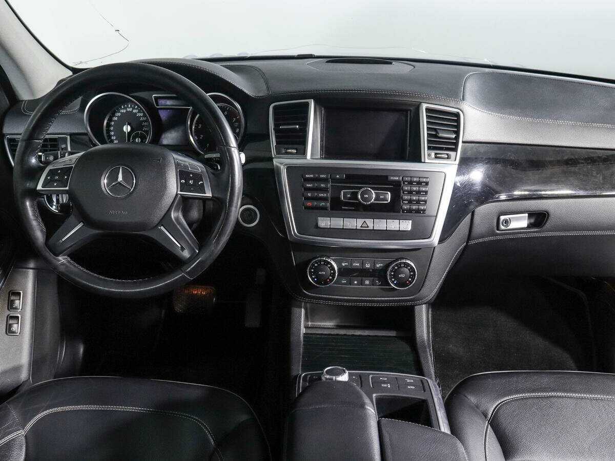 Mercedes-Benz GL-Класс 400, 2013 Фото №11