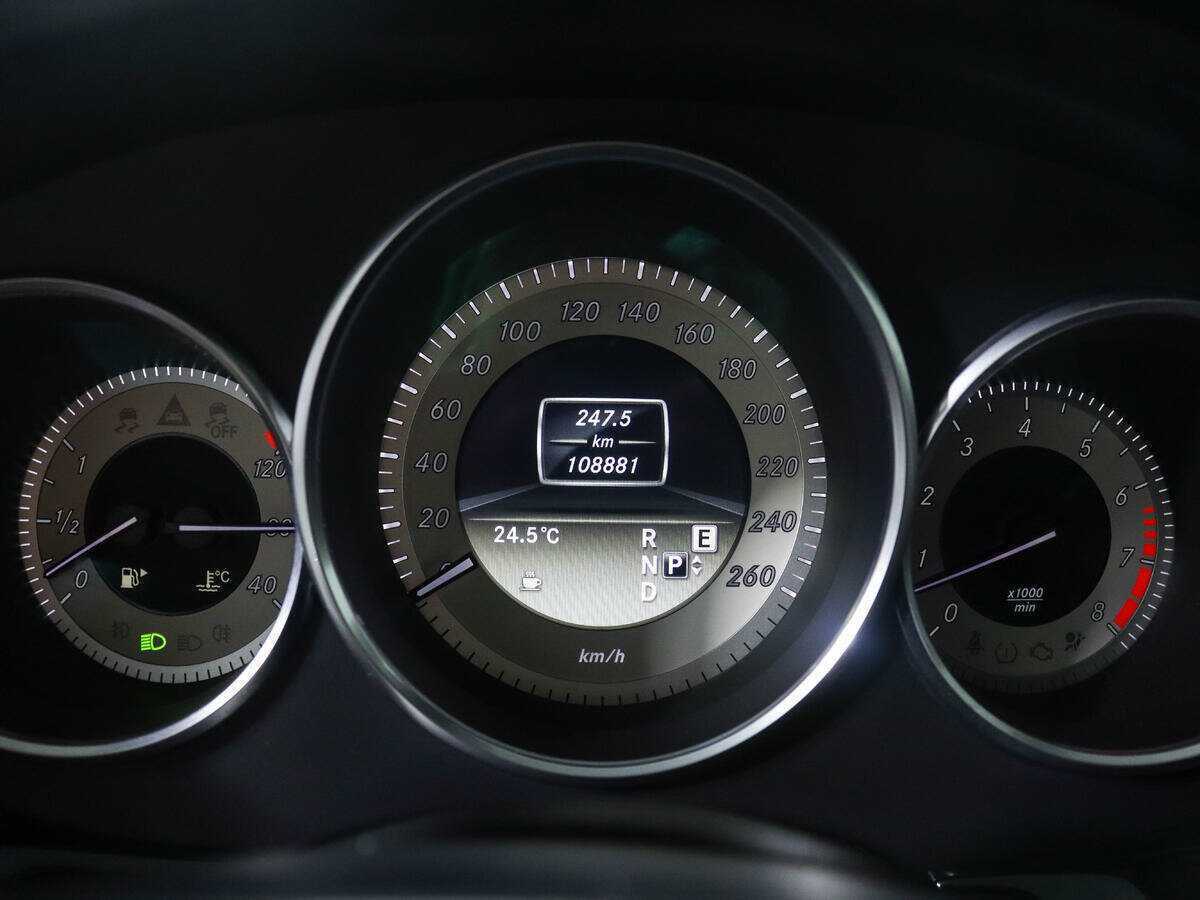 Mercedes-Benz CLS 350, 2012 Фото №9