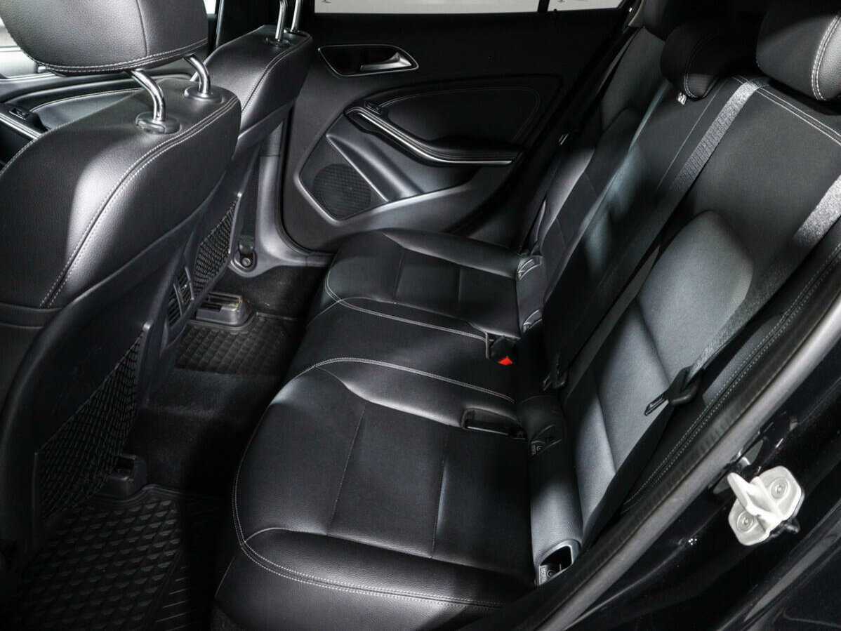 Mercedes-Benz GLA 200, 2017 Фото №10