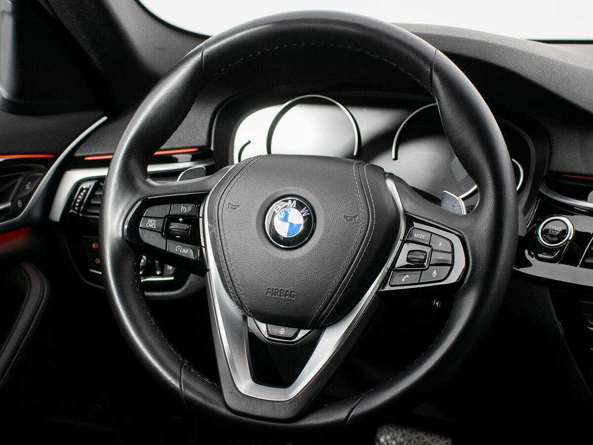 BMW 5 серии 520d xDrive, 2017 Фото №17
