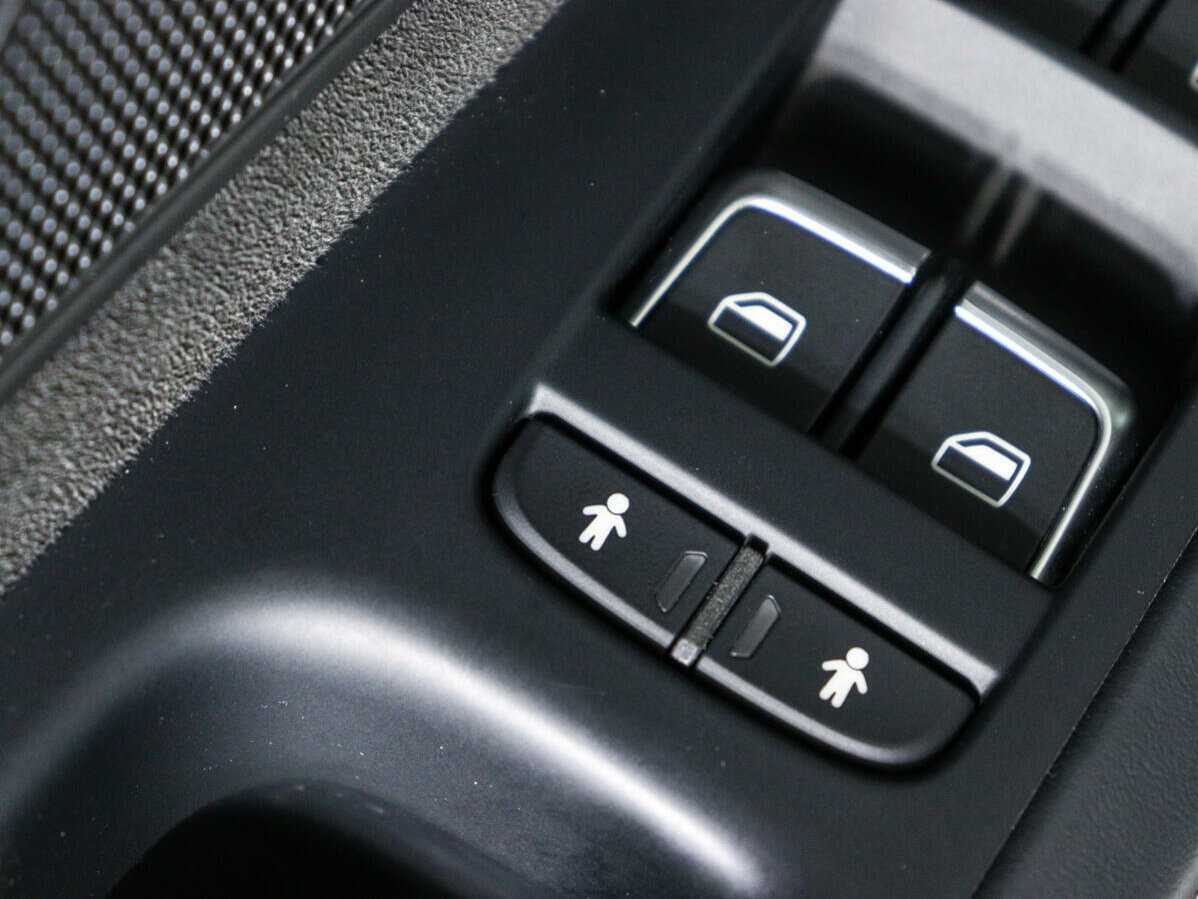 Audi A8 Long, 2015 Фото №16