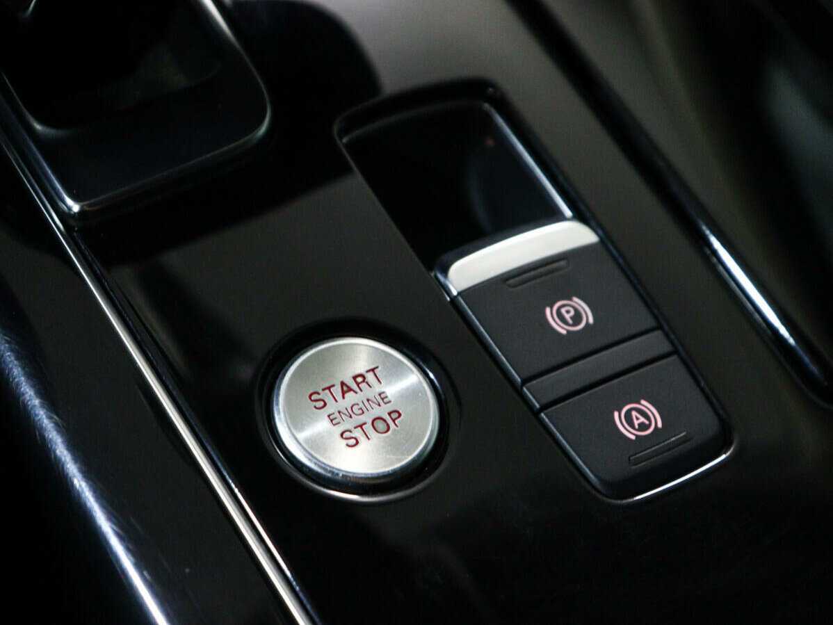 Audi A8 Long, 2015 Фото №28