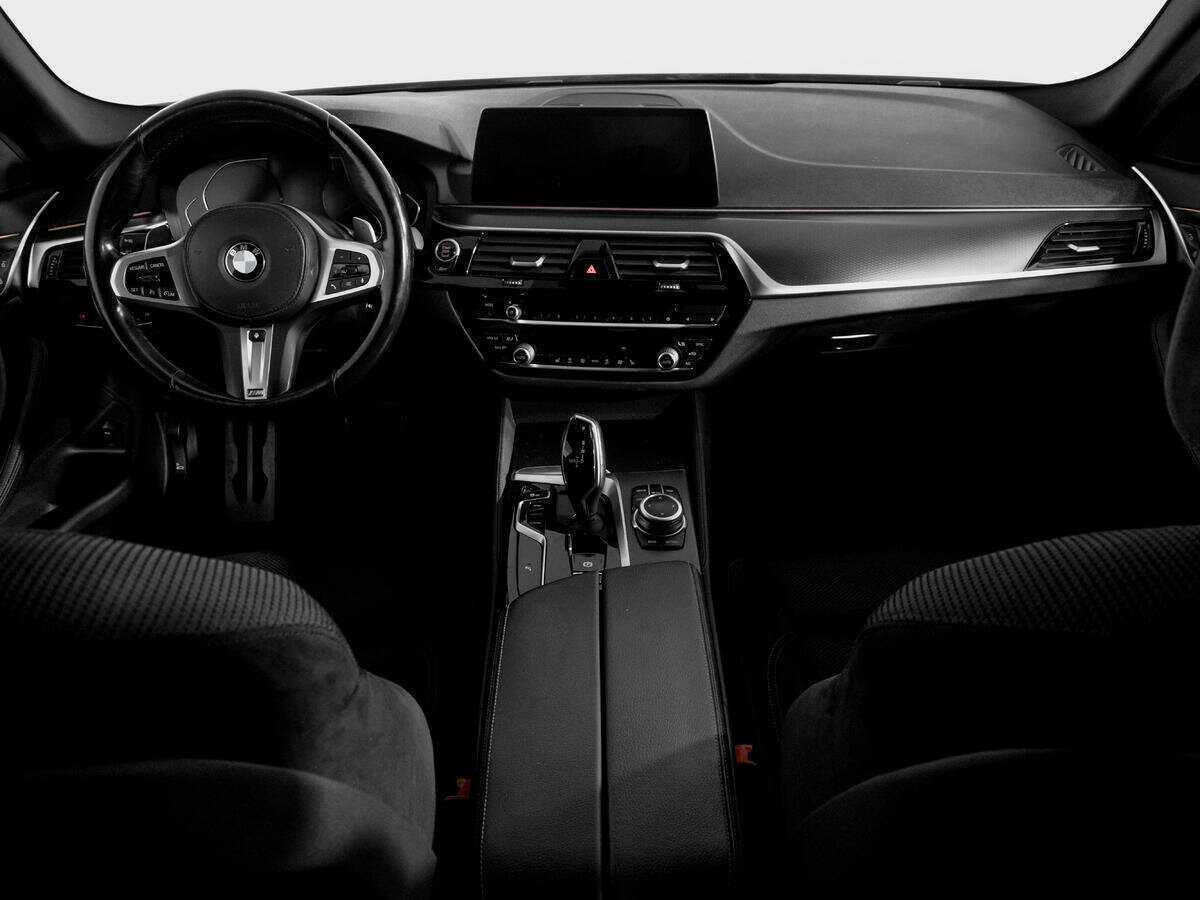 BMW 5 серии 520d xDrive, 2020 Фото №12