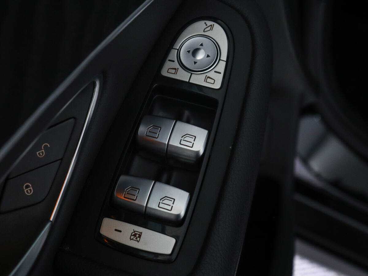 Mercedes-Benz GLC 200, 2021 Фото №14