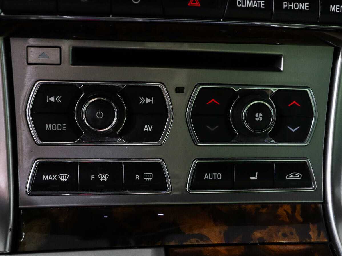 Jaguar XF, 2013 Фото №18