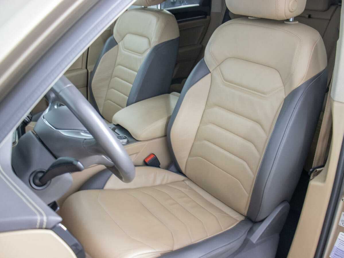 Volkswagen Touareg, 2018 Фото №13