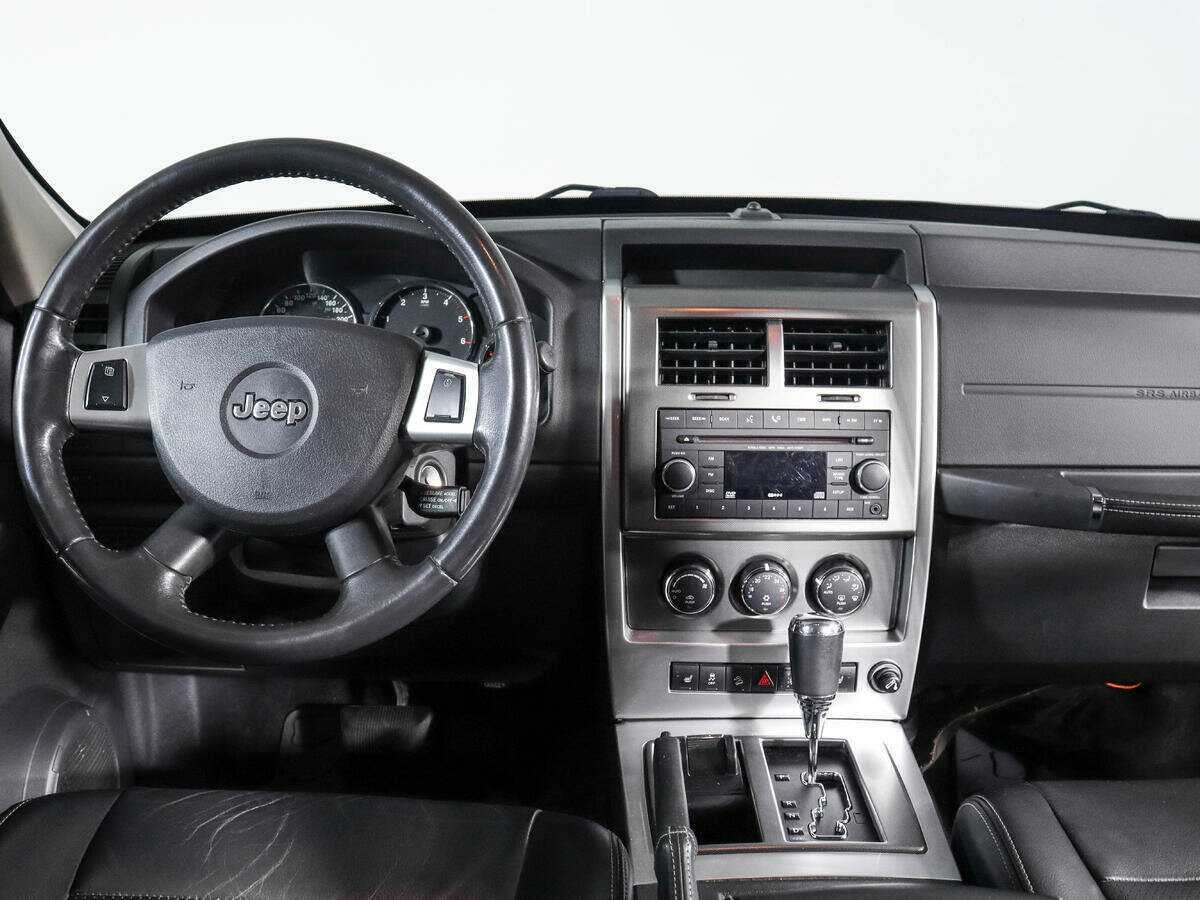 Jeep Cherokee, 2010 Фото №11