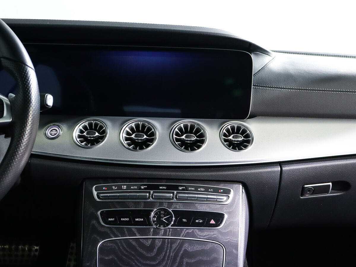Mercedes-Benz E-Класс 200, 2018 Фото №11