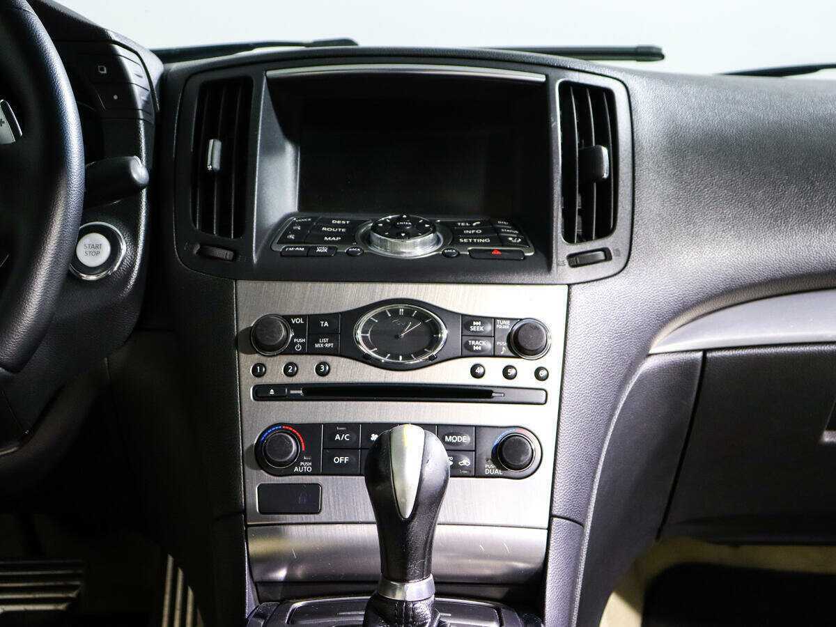Infiniti G25, 2010 Фото №11