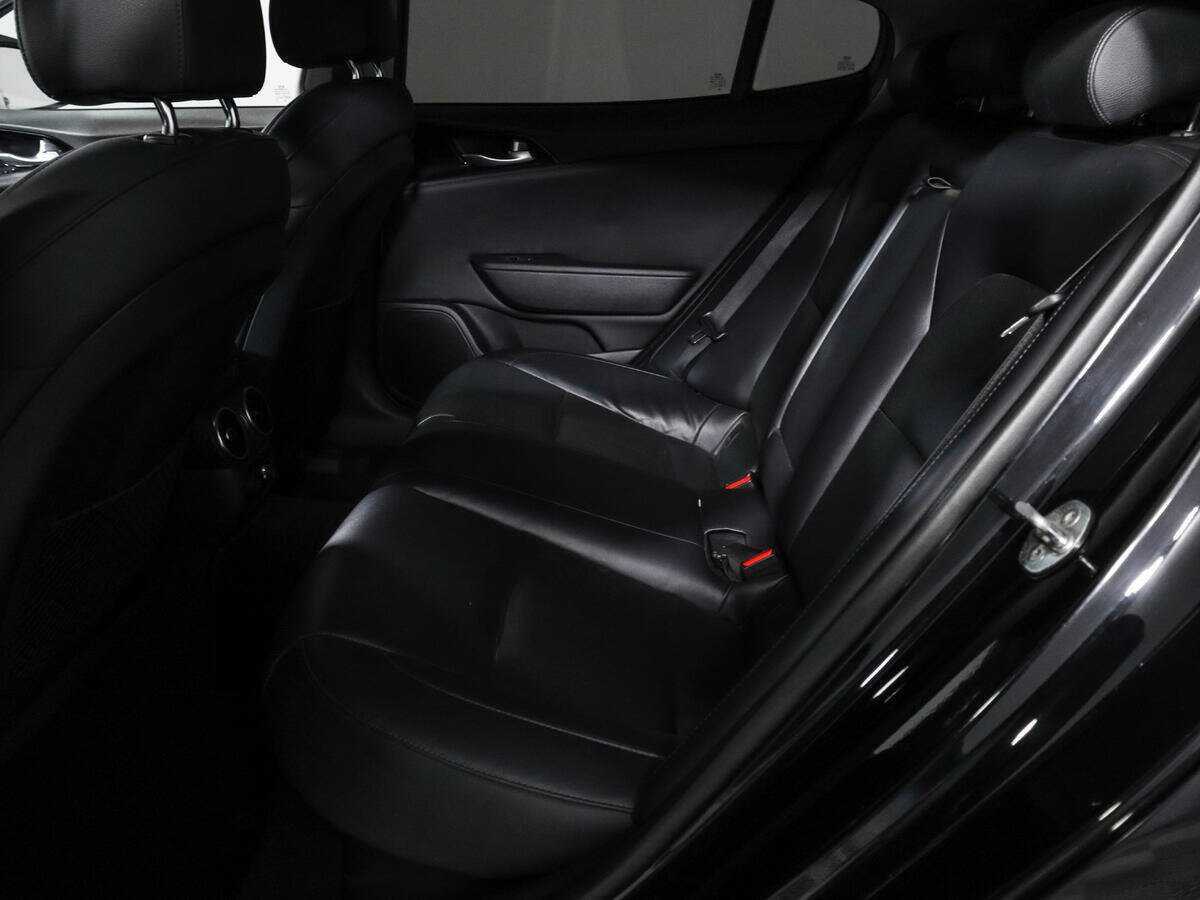 Kia Stinger, 2018 Фото №10