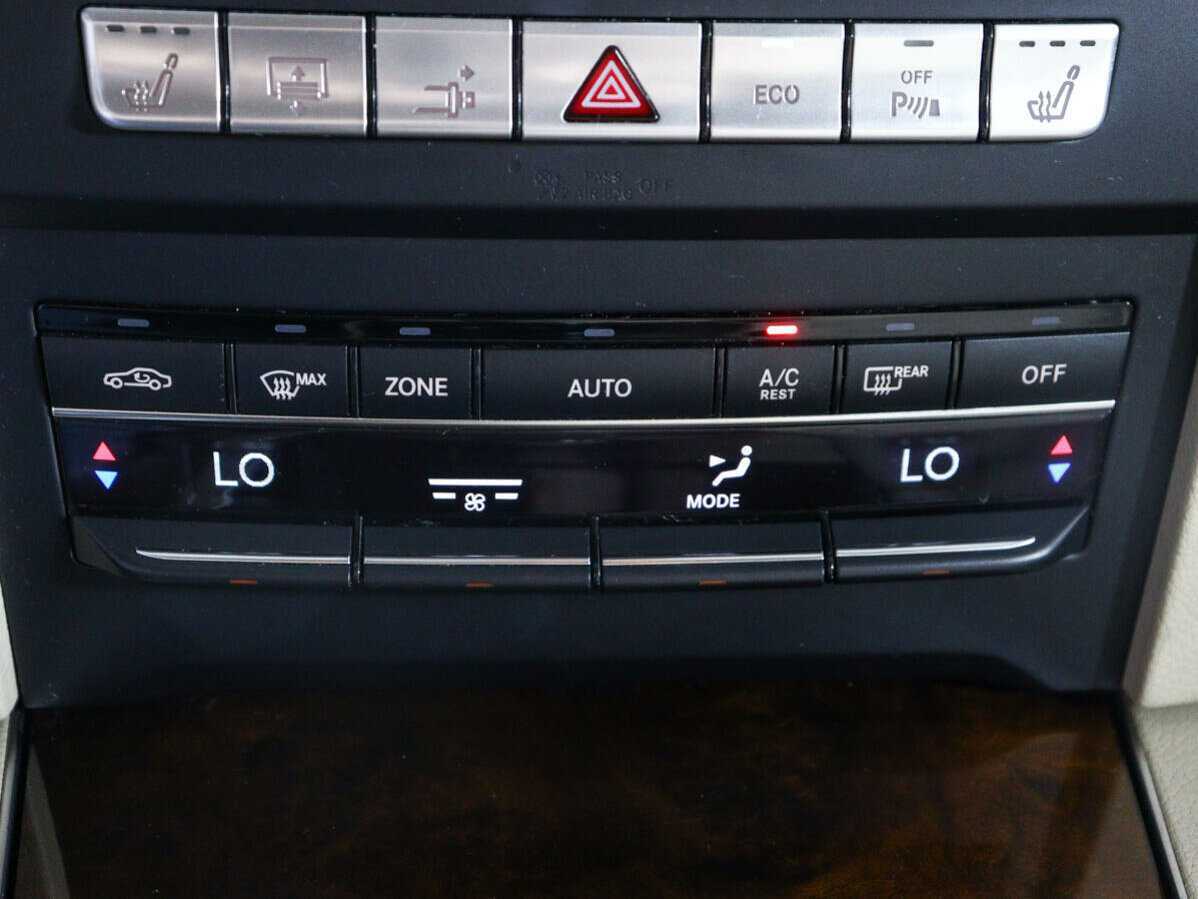 Mercedes-Benz E-Класс 200, 2013 Фото №19