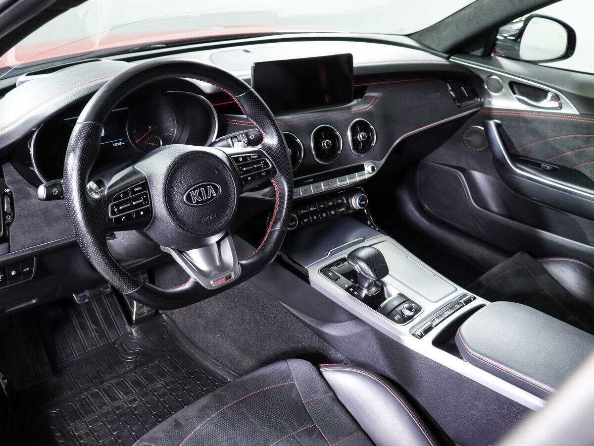 Kia Stinger, 2021 Фото №12