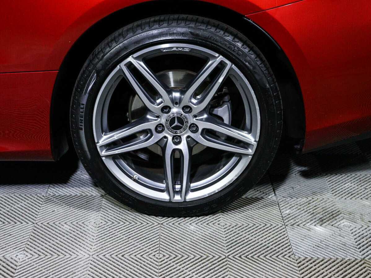 Mercedes-Benz E-Класс 300, 2018 Фото №15