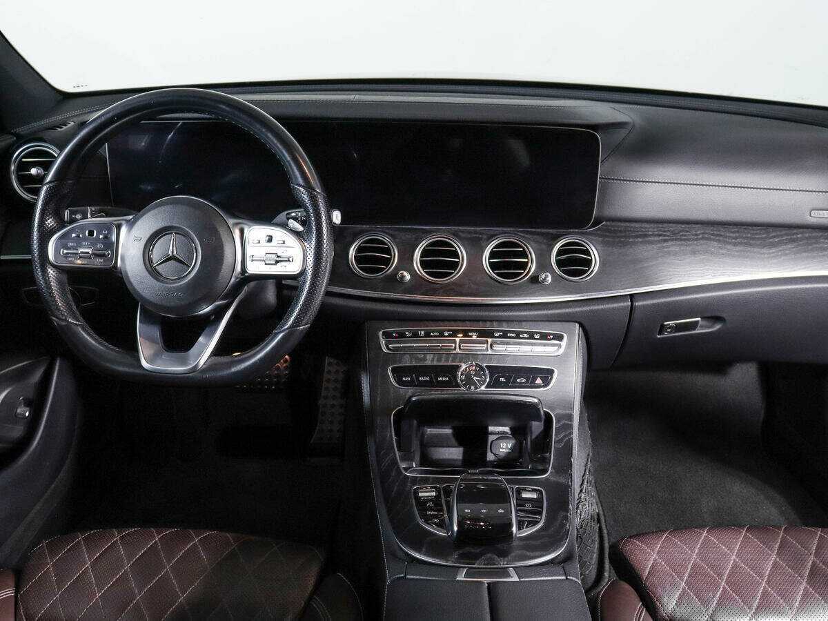 Mercedes-Benz E-Класс 200, 2018 Фото №10