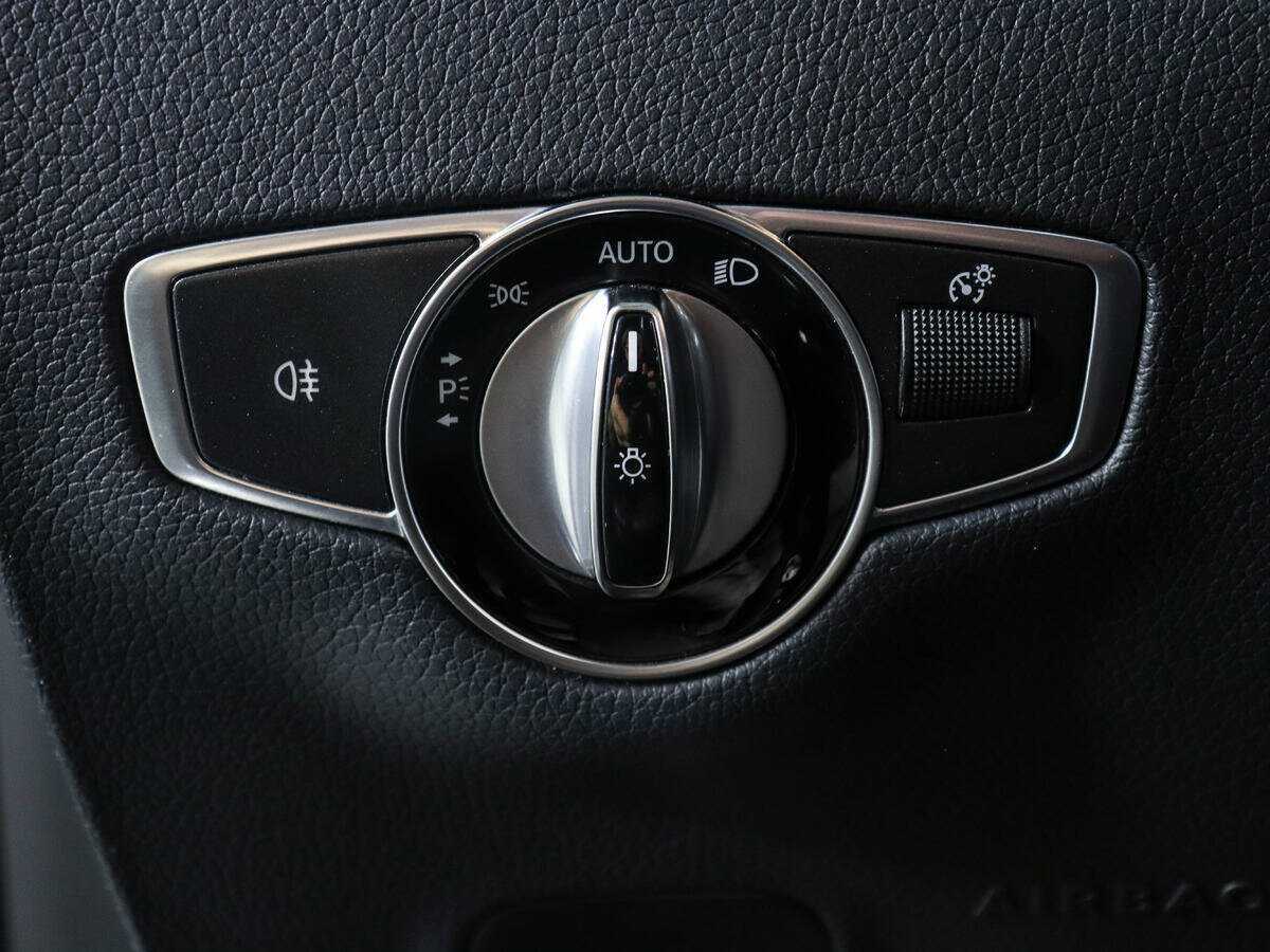 Mercedes-Benz E-Класс 200, 2018 Фото №15