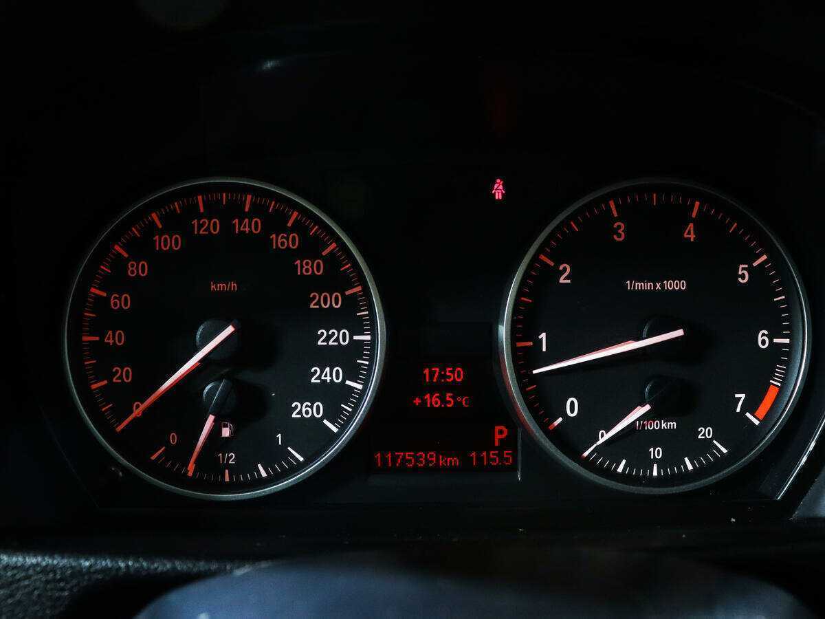 BMW X1 18i, 2010 Фото №9