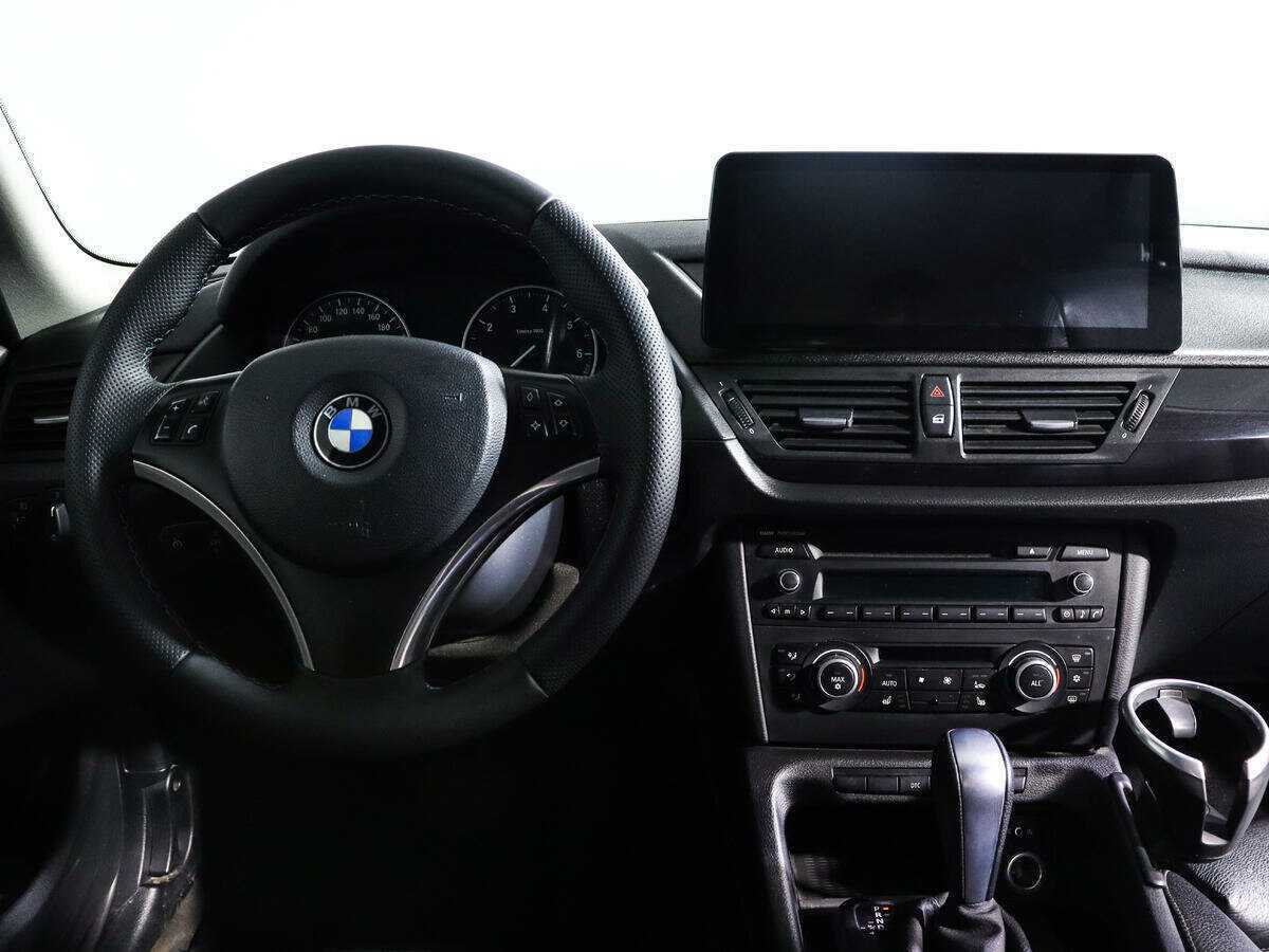 BMW X1 18i, 2010 Фото №10