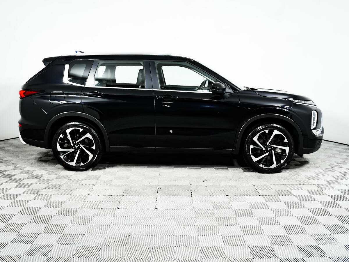 Mitsubishi Outlander, 2022 - 3 750 км. | Фото №4
