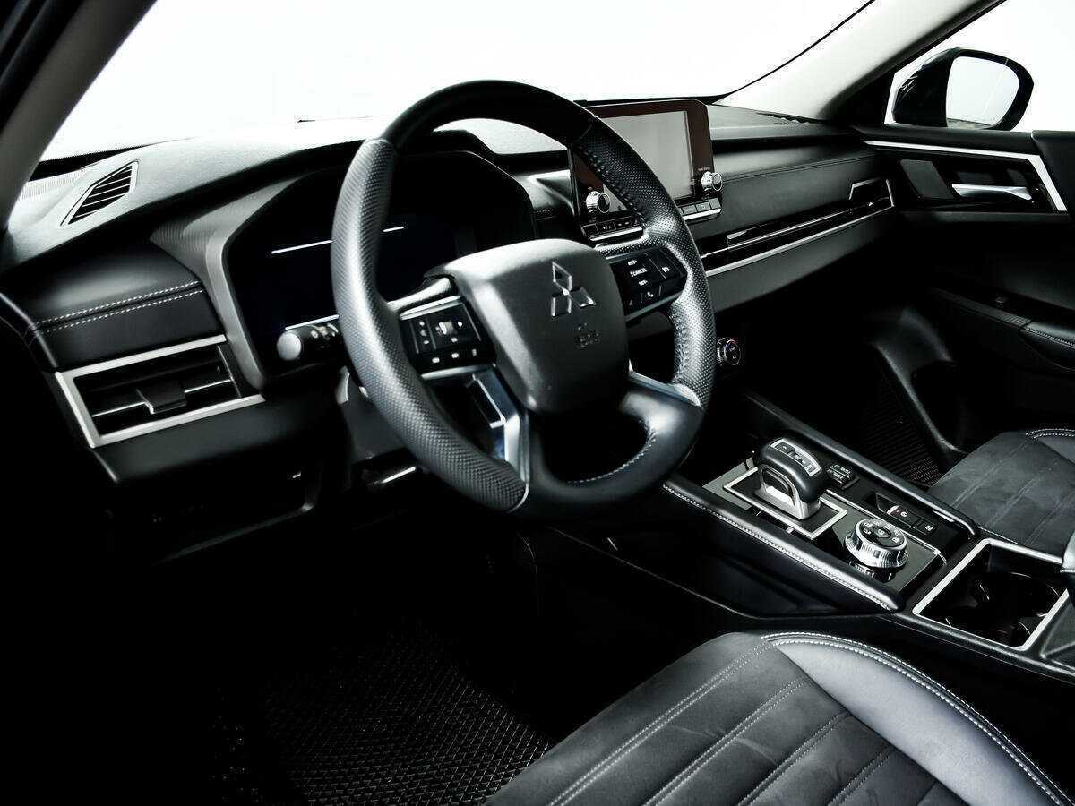Mitsubishi Outlander, 2022 Фото №13
