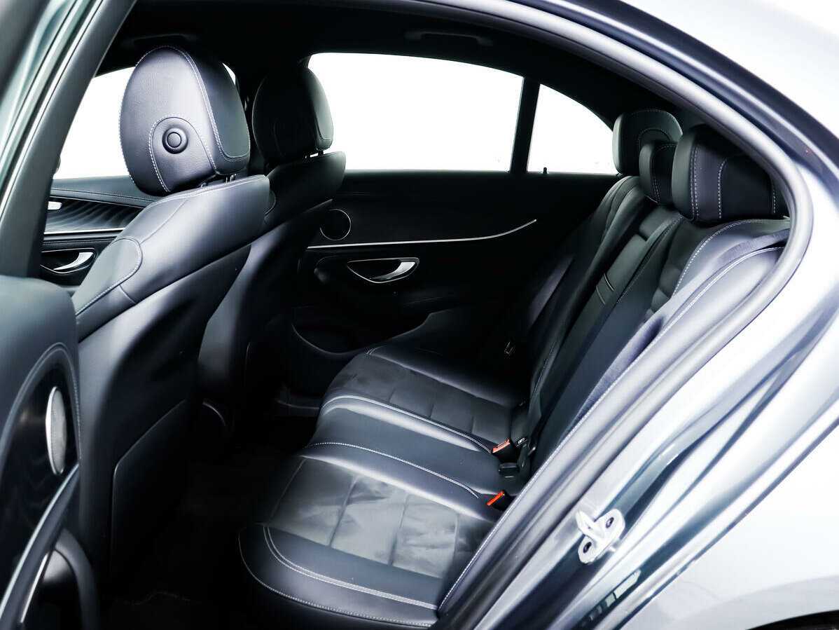 Mercedes-Benz E-Класс 200, 2020 Фото №10