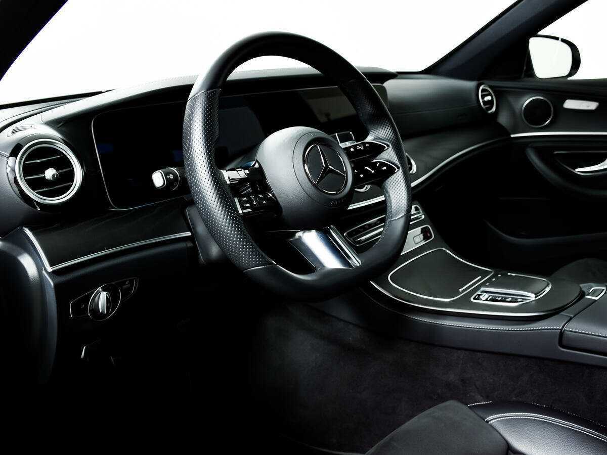 Mercedes-Benz E-Класс 200, 2022 Фото №13