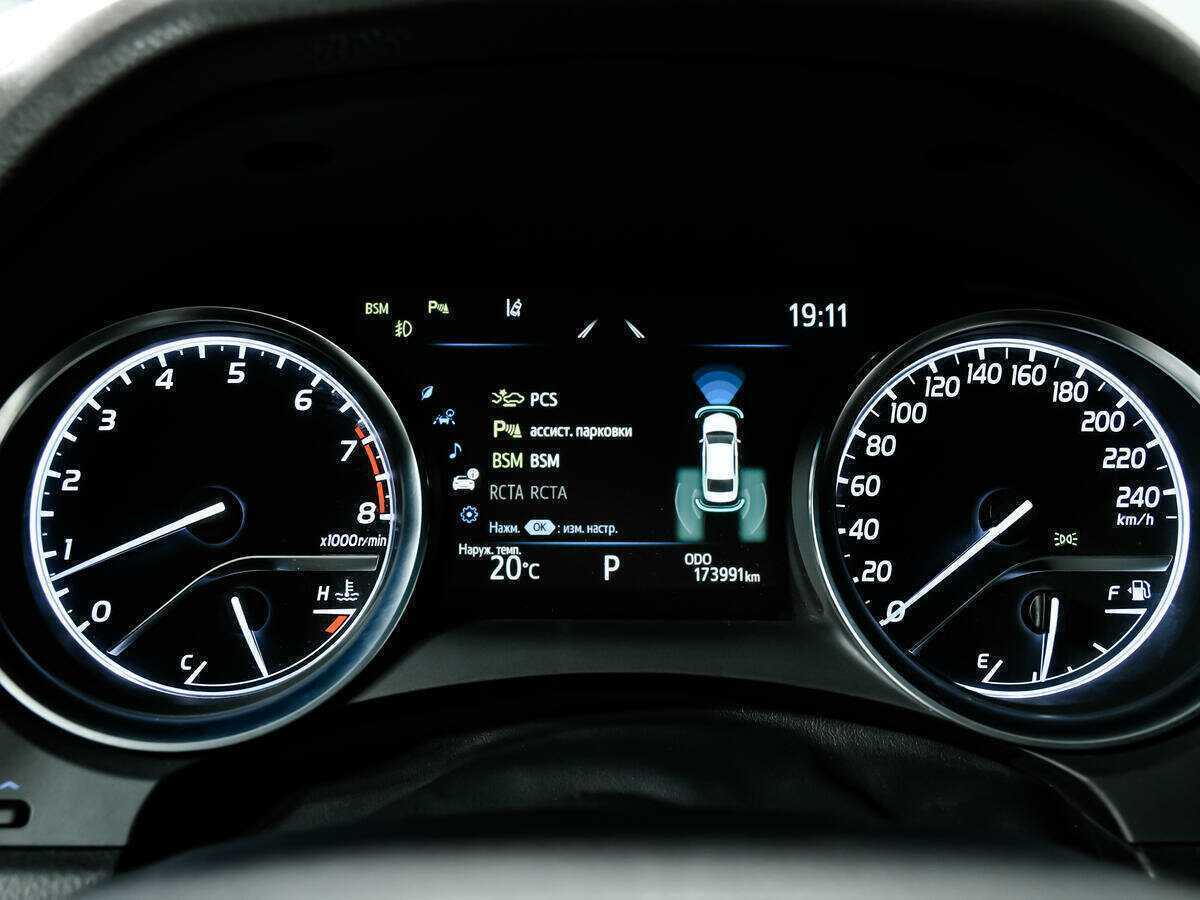 Toyota Camry, 2020 Фото №10