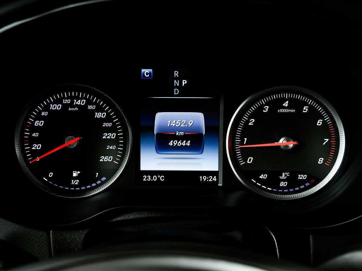 Mercedes-Benz GLC 250, 2017 Фото №8