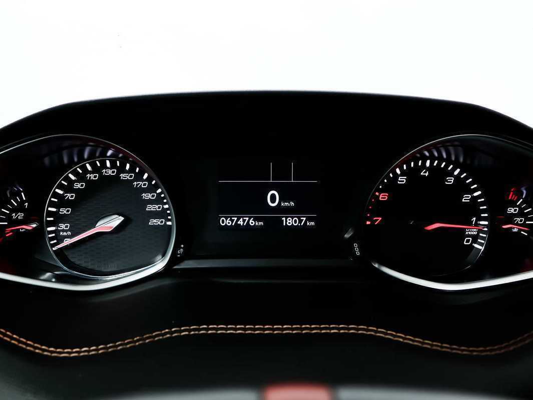 Peugeot 308 GTi, 2019 Фото №10