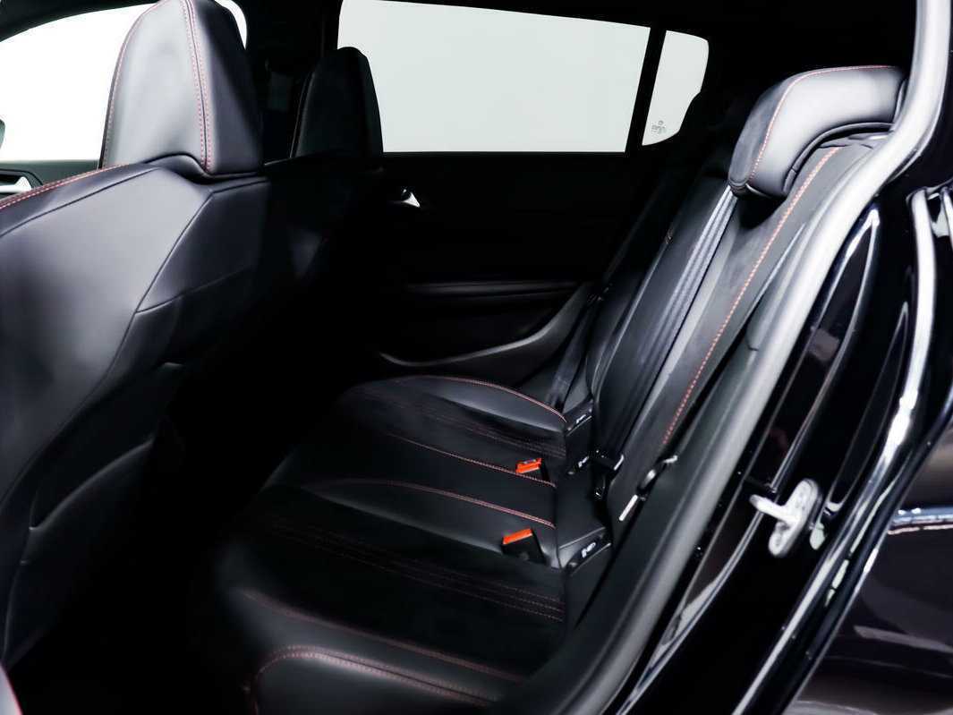 Peugeot 308 GTi, 2019 Фото №12