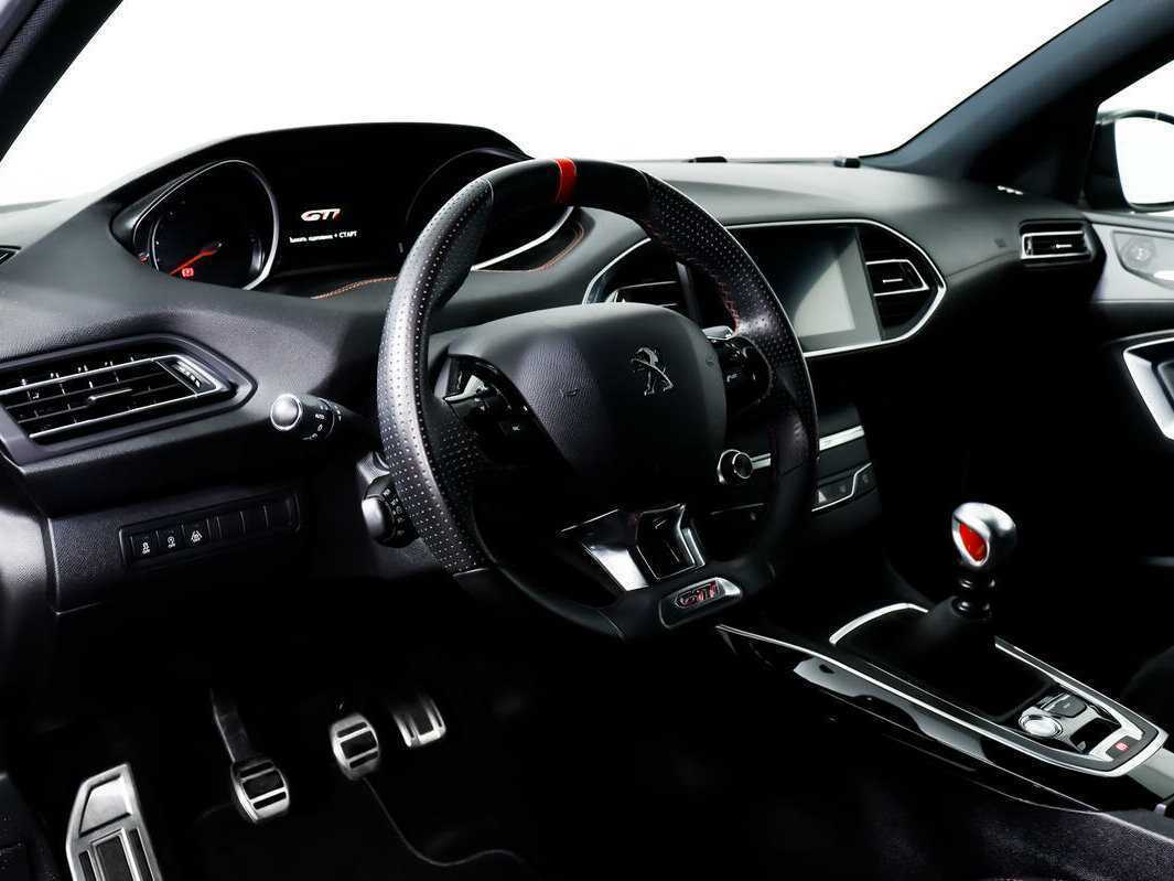 Peugeot 308 GTi, 2019 Фото №13