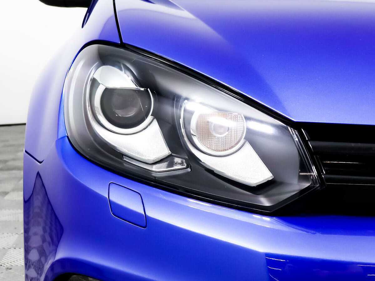 Volkswagen Golf R, 2012 Фото №15