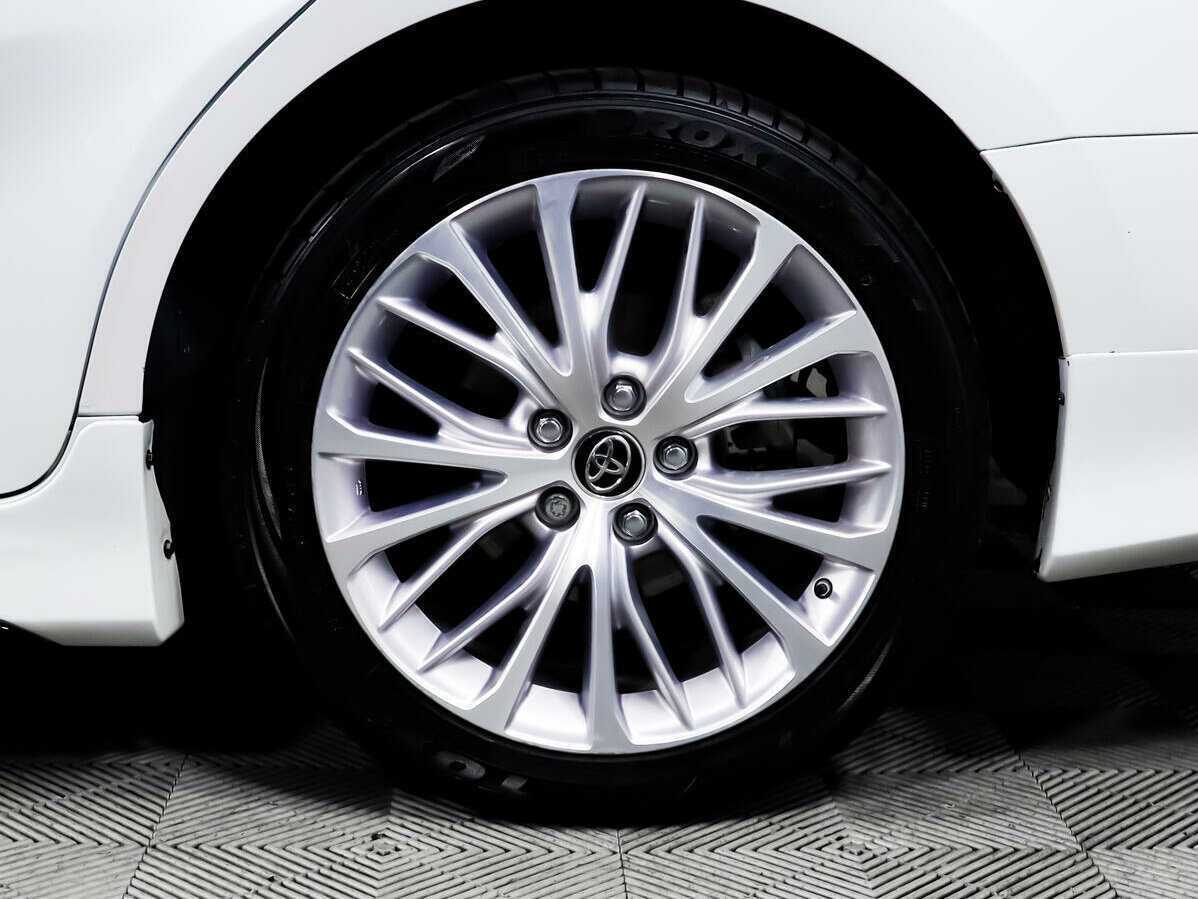 Toyota Camry, 2019 Фото №14