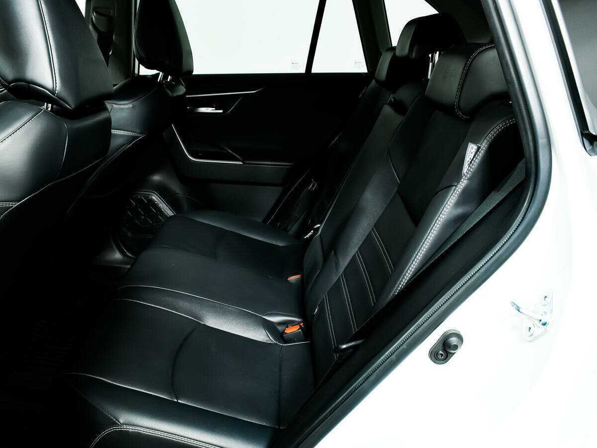 Toyota RAV4, 2021 Фото №12