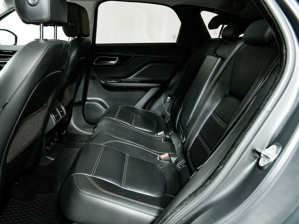 Jaguar F-Pace, 2016 Фото №12