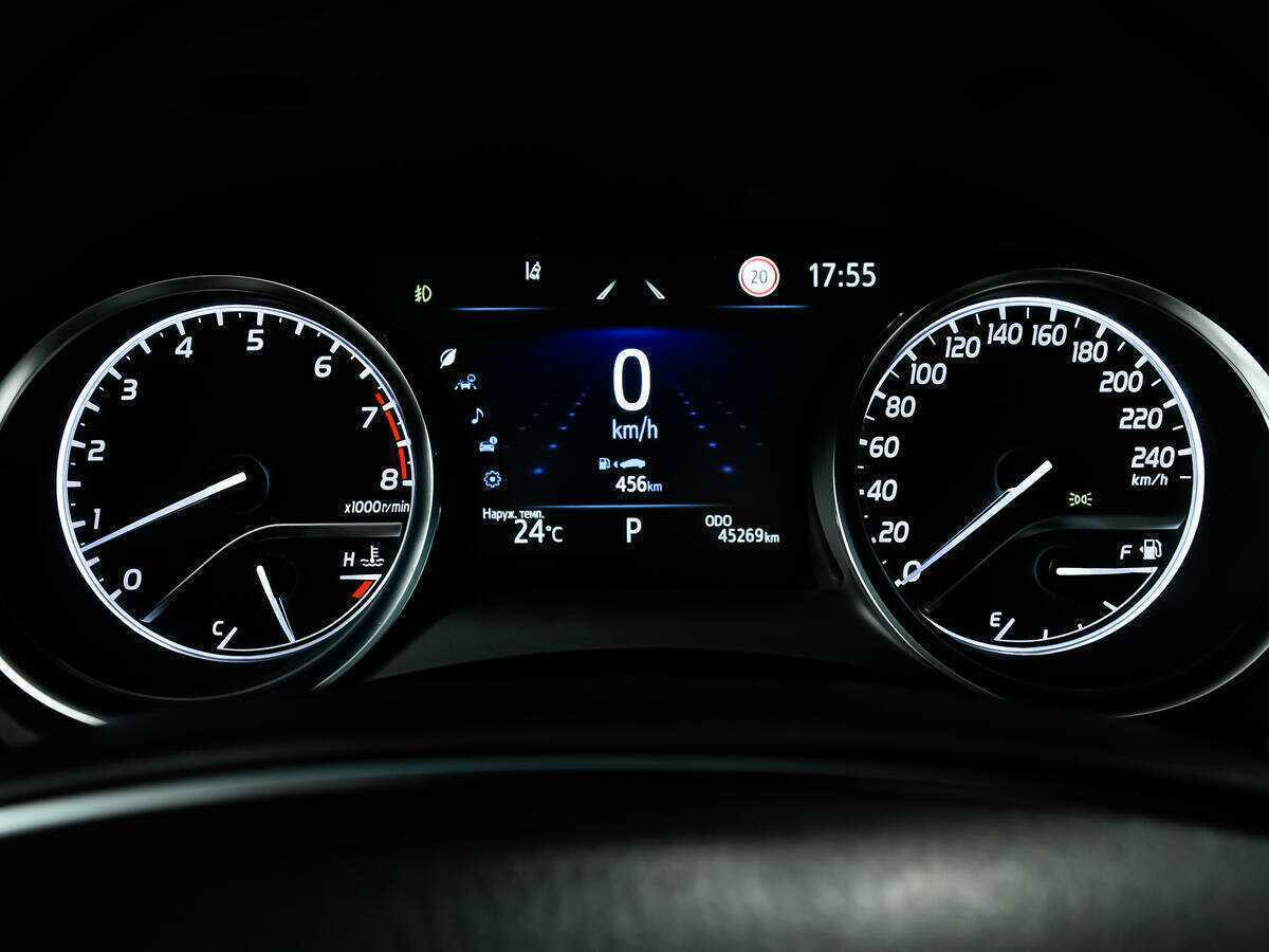 Toyota Camry, 2021 Фото №10