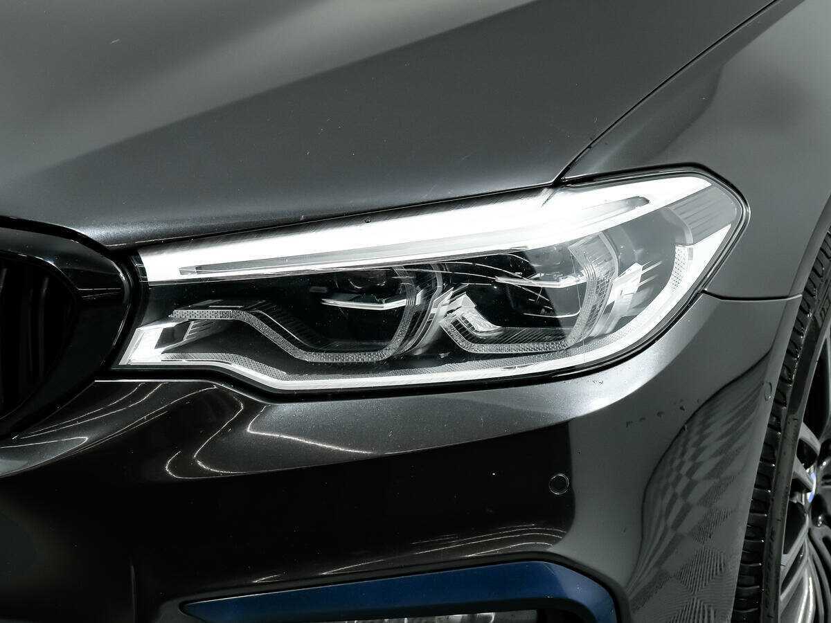 BMW 5 серии 530d xDrive, 2019 Фото №14