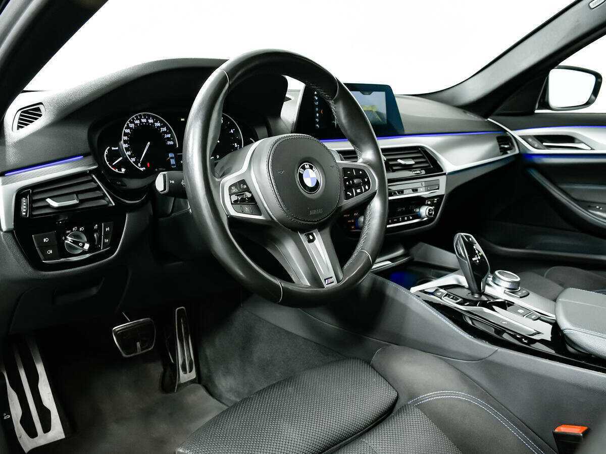 BMW 5 серии 520d xDrive, 2020 Фото №11