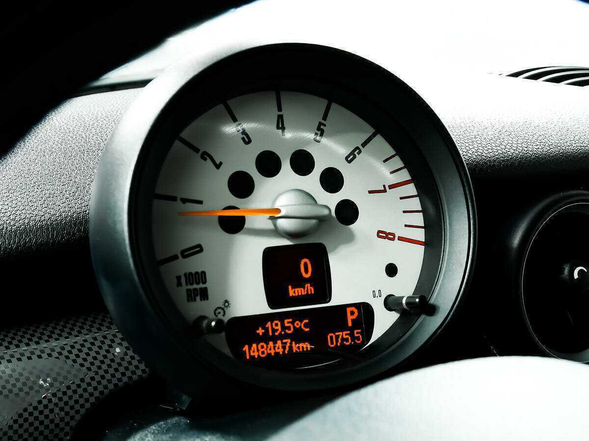 Mini Hatch Cooper S, 2011 Фото №10