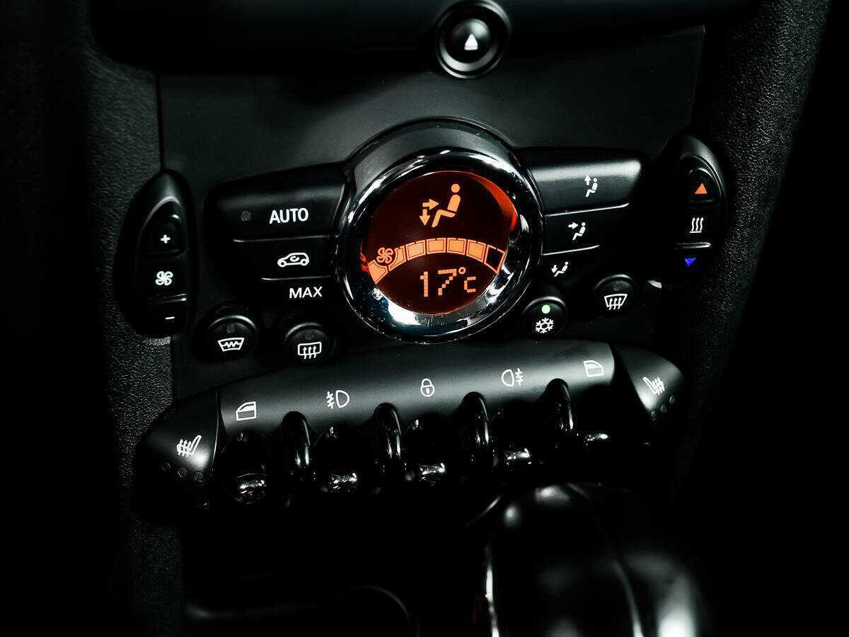 Mini Hatch Cooper S, 2011 Фото №14