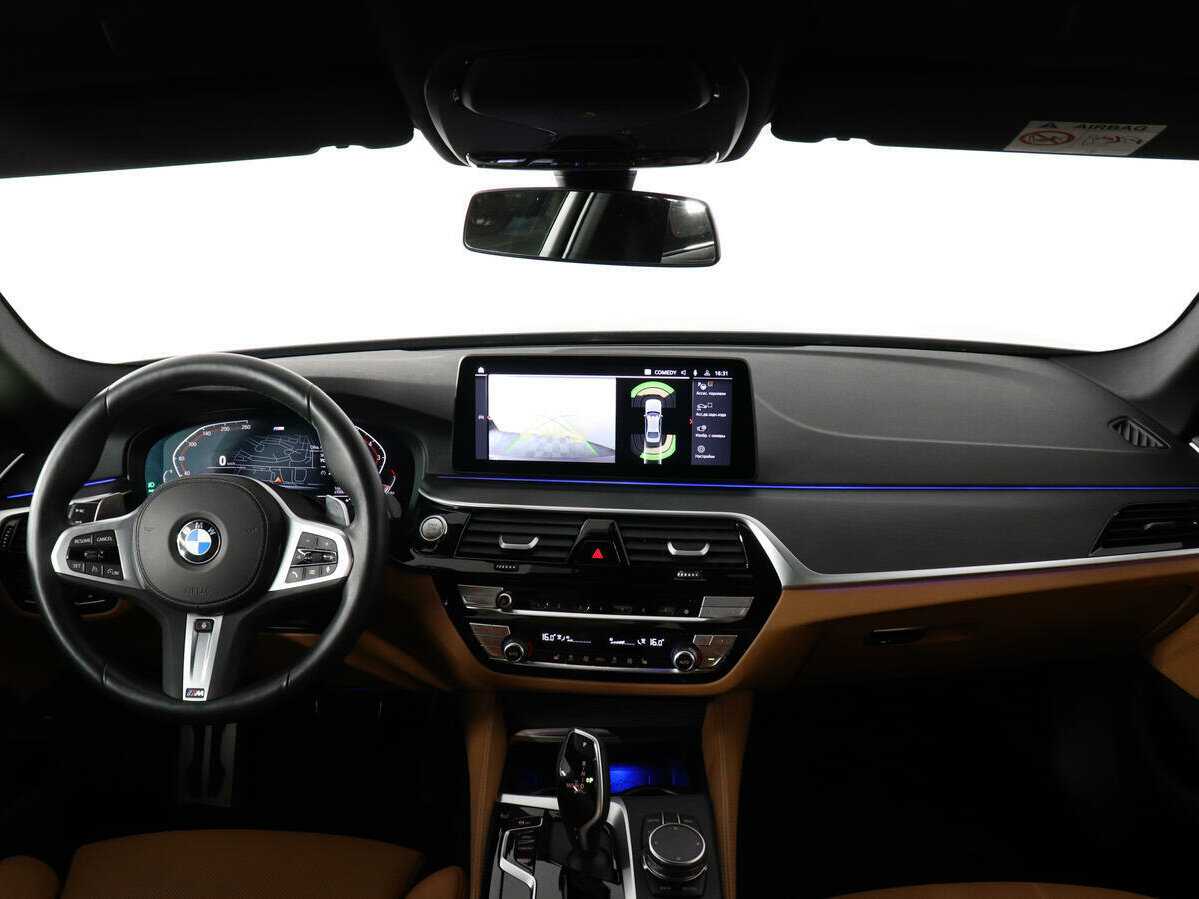 BMW 5 серии 530i xDrive, 2023 Фото №11